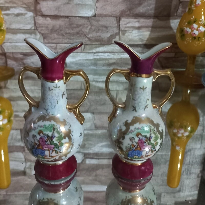 گلدان قدیمی دنسی شاخدار مرمری نیم لاکی